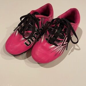 Umbro Pink and Black Soccer Cleats for Toddler Girls Size 9